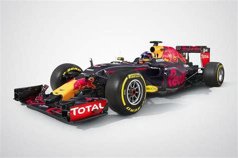 Um einen formel 1 wagen zu bekommen, bevor ihr 10% habt, müsst ihr einfach bis zur ia lizenz euch durcharbeiten und diese mit bronze bestehen. Verstappen im neuen Look | Formel 1 auto, Formel 1 und ...