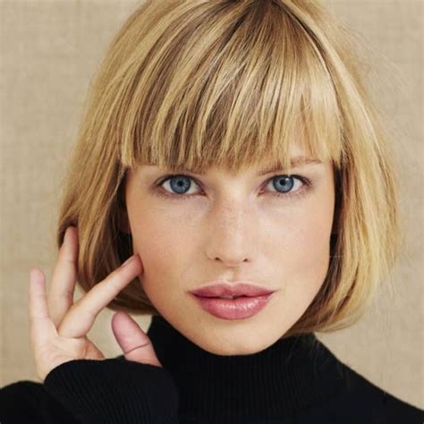 Simple Hairstyles That Make You Younger Short Hair With Bangs Short Haircuts With Bangs Bob