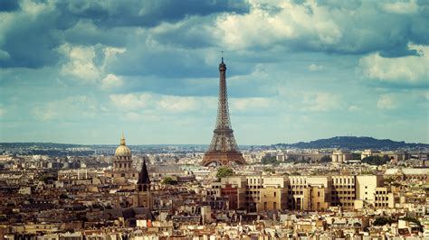 Paris Eiffel Tower With Background Of Clouds 4k Hd Travel Wallpapers