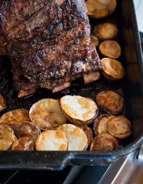 Keep in mind that the ends of the roast will be close to well done. How to cook perfect prime rib (closed oven method) | Feast ...