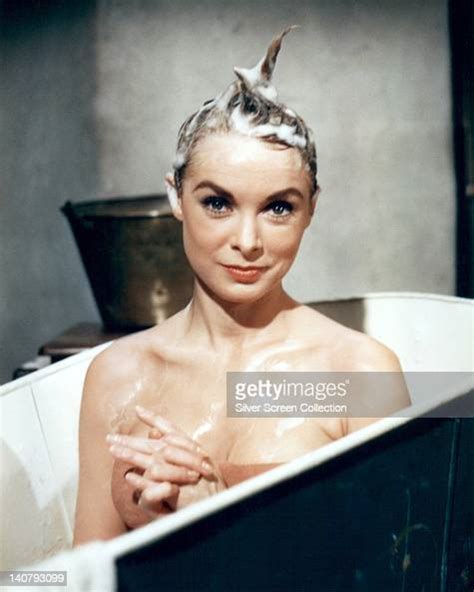 Janet Leigh Us Actress With Soap In Her Hair Posing In The Bath