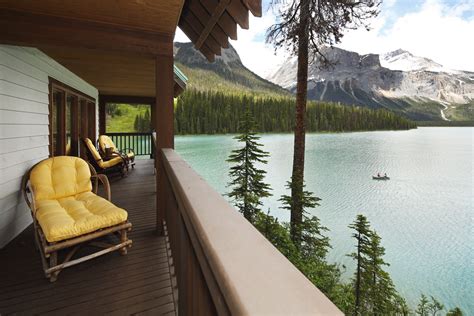 Emerald Lake Lodge Accommodations In The Canadian Rockies Lake