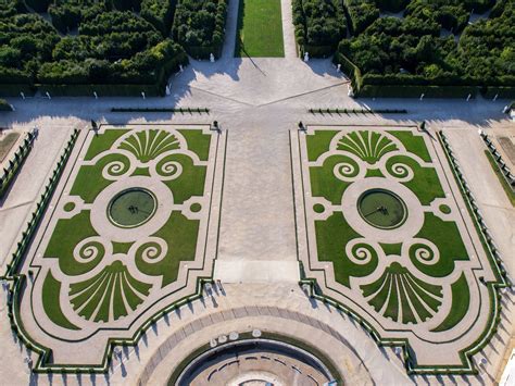 Aerial View Of The Domain Of Versailles France Idee Jardin