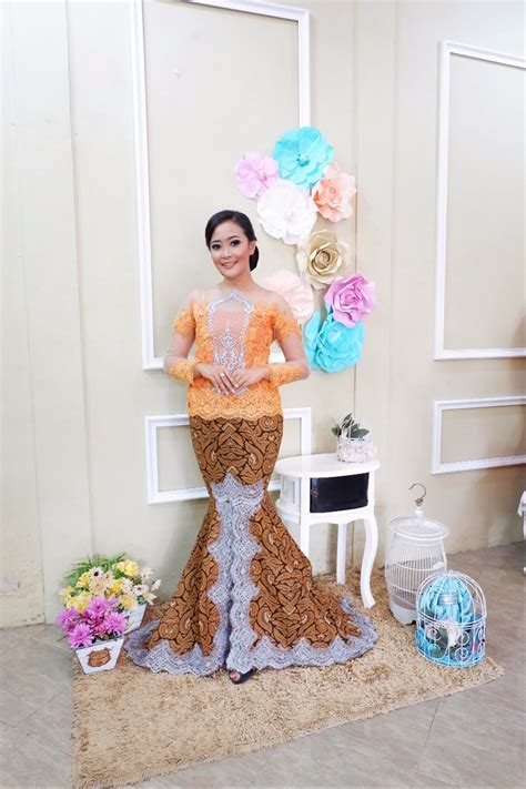 05:45 di indonesia baju kebaya merupakan salah satu baju tradisional yang biasa di gunakan di acara pernikahan atau acara resmi lainya.karena. Info Terkini 51+ Kebaya Modern Rok Duyung
