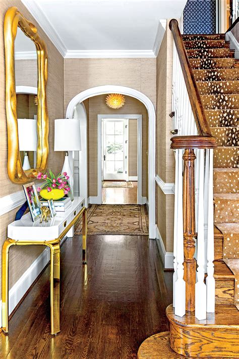 Our Best Small Space Decorating Tricks You Should Steal Foyer