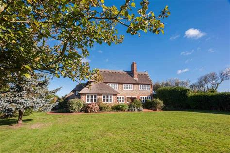 Norfolk two bed pet friendly cottage in wells next the sea ideal for couples or families, great for budget short breaks by the beach, children. Dog Friendly East Ruston Cottages Norfolk | Dotty4Paws