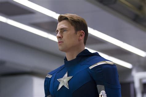 Chris Evans Pensa Che Captain America Abbia Il Costume Più Brutto Degli Avengers Non è Il