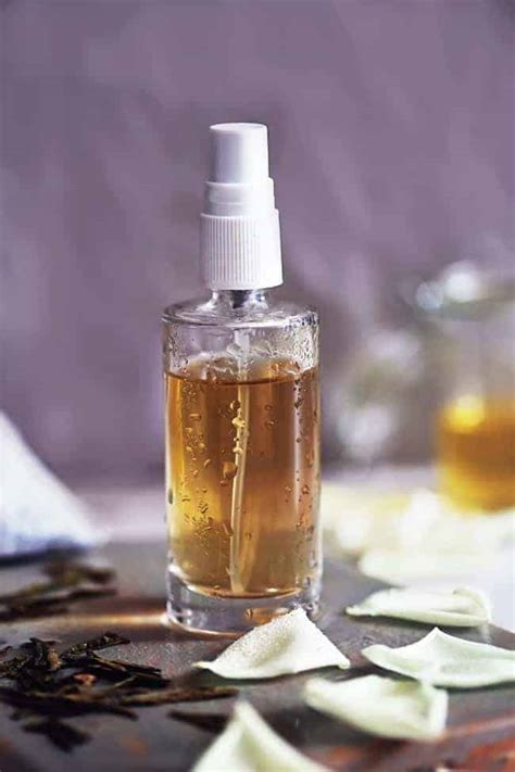 Cool Off With A Hydrating Diy Face Mist Hello Glow