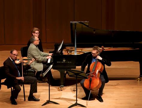 Röntgen Piano Trio — Mark Anderson