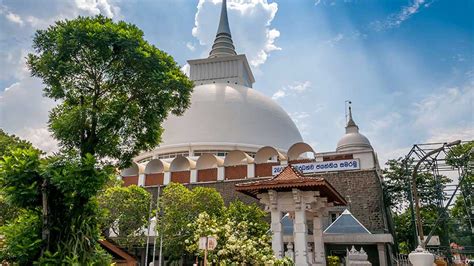 Kalutara Bodhiya Budhist Temple Kalutara Bodhiya Sri Lanka