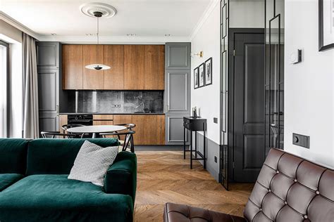 Stylish Apartment In Modern Classic Style In Vilnius Кожаные кресла
