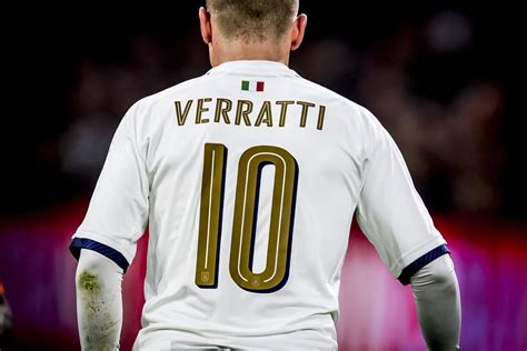 Fußball em 2008 in österreich/schweiz. Marco Verrati mit der Nummer 10 ist bei Italien einer der ...