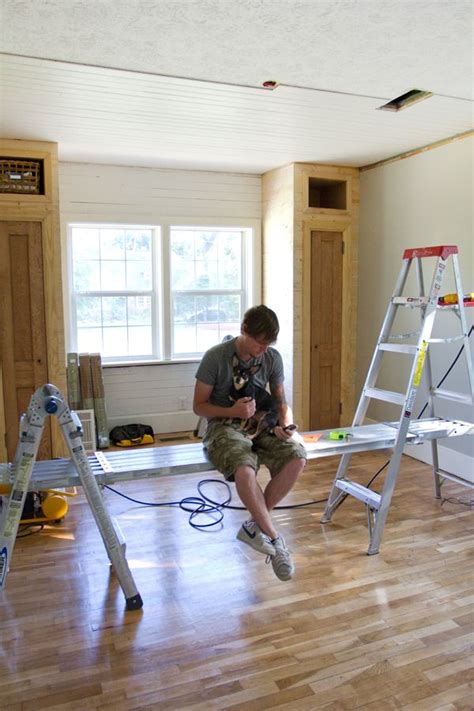 Especially since the you may remember that i talked and talked and talked about wanting a planked ceiling in both the kitchen and. Love these plank ceilings. Blogger says, "Each pack of ...