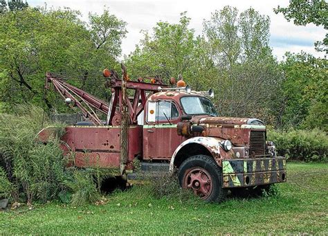 Old Reo Tow Truck By Jake~o Via Flickr Tow Truck Vintage Trucks Trucks