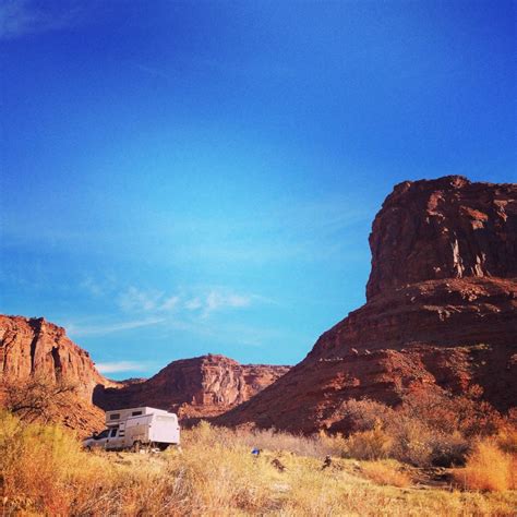 Wifi, showers, laundry facilities, a restaurant and convenience store means you won't. Big Bend Campground on the Colorado River in Moab, Utah ...