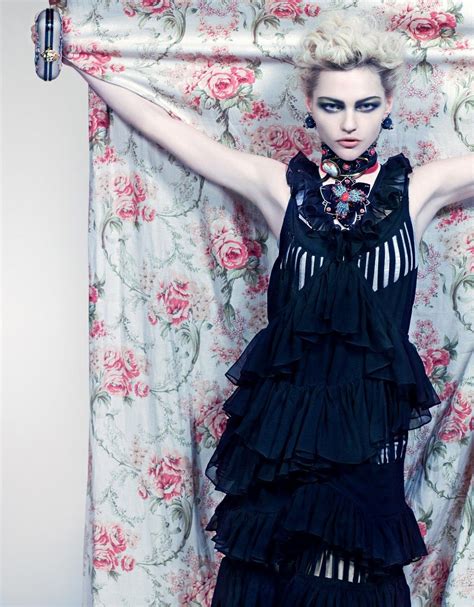 Romance Gothique Models Sasha Pivovarova Gemma Ward Photographer Craig McDean Vogue