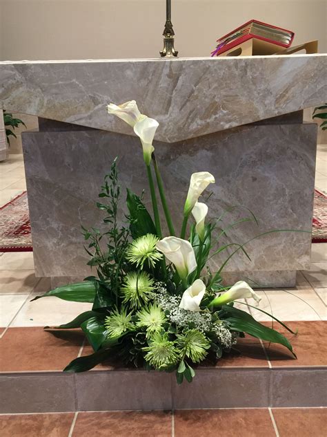 In many denominations, flowers are removed totally from the church and instead are replaced by green foliage designing flower arrangements for our altars is a very special call. Pin by Carol Frank on Prince of Peace Catholic Church ...