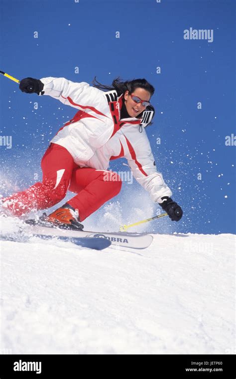 Skier In Action Skifahrer In Aktion Stock Photo Alamy