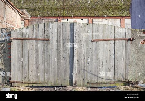 Photo Of An Old Wooden Farm Gate Stock Photo Alamy