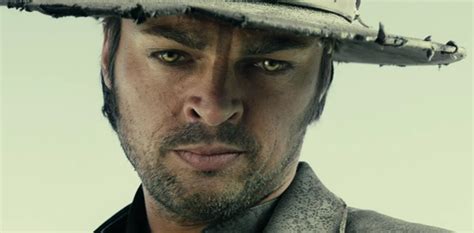 Blackhat, starring chris hemsworth as a buff computer hacker, is a preposterous thriller made genuinely thrilling by director michael mann. Black Hat - Villains Wiki - villains, bad guys, comic ...