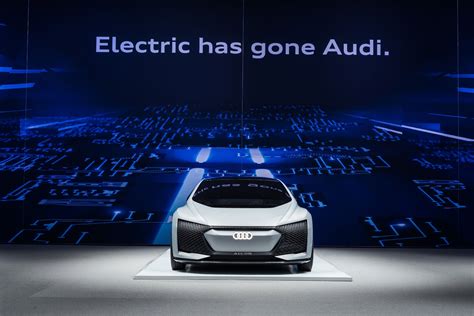 Medium Electric Goes Audi E Tron World Premiere 4693 Audi Club North
