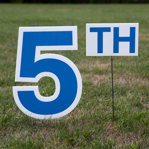 Placing yard sign letters in front lawns or in front of venues is easy and requires no tools. Custom Yard Letters | Free Shipping | Vispronet