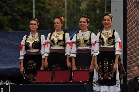 Serbia Traditional Serbian Dress Wikimedia Commons Sofia Adventures