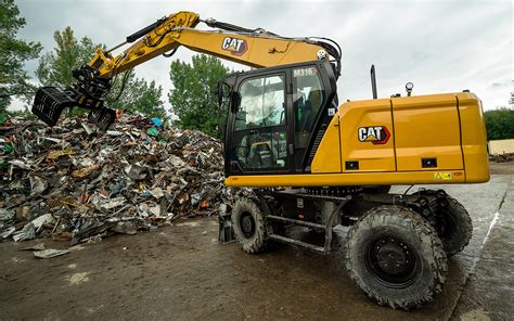 Caterpillars New Wheeled Excavator Boasts Advanced Hydraulics