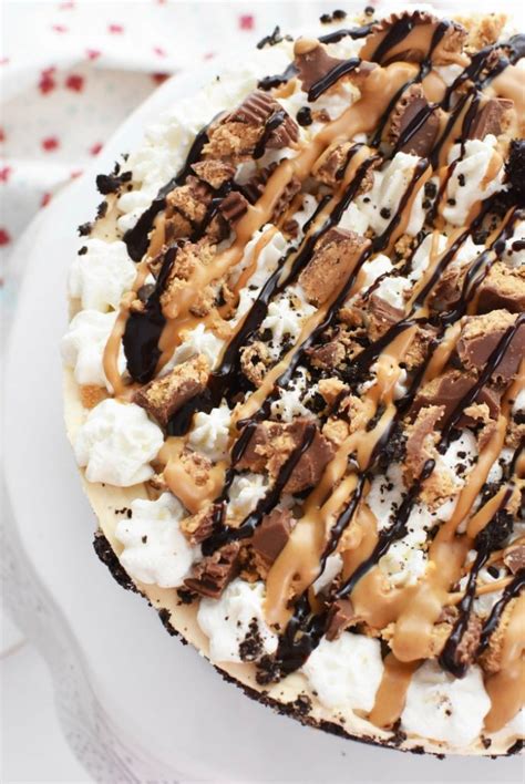Perfect No Bake Peanut Butter Cheesecake With Oreo Crust Sizzling Eats