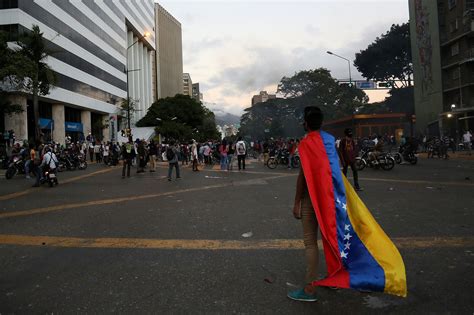 What Happens Next In Venezuelas Political Crisis Vox