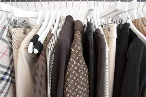 These are the best online clothing stores to get cheap cute clothes! The top 10 cheap designer clothing stores in Toronto