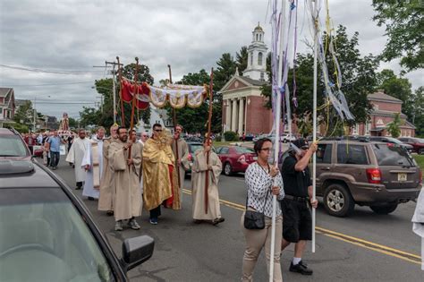 Why A Eucharistic Rosary Procession Michael Journal