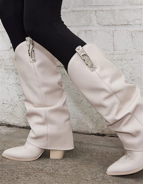 Steve Madden Lassy Fold Over Western Womens Boots Bone Tillys