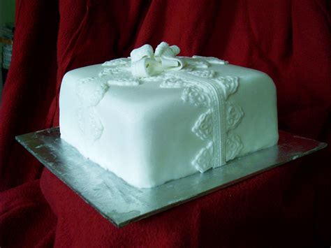Best tasting, easiest to work with cake for fondant cakes. Square Christmas Cakes