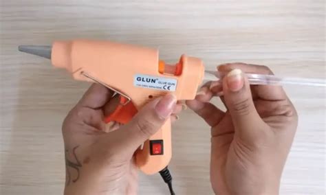 How To Use A Glue Gunhot 8 Safety Tips