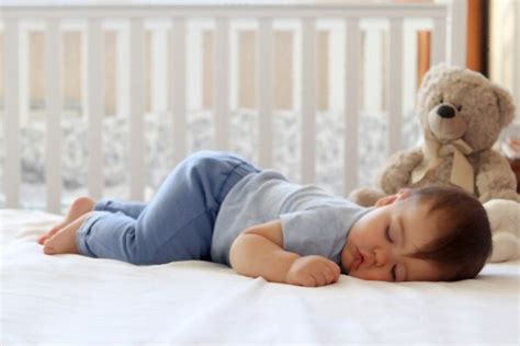 Which Position Are Healthy For Babies To Sleep In Why Asl Club