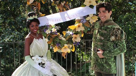 Princess Tiana And Prince Naveen For Limited Time Magic True Love Week Walt Disney World Youtube