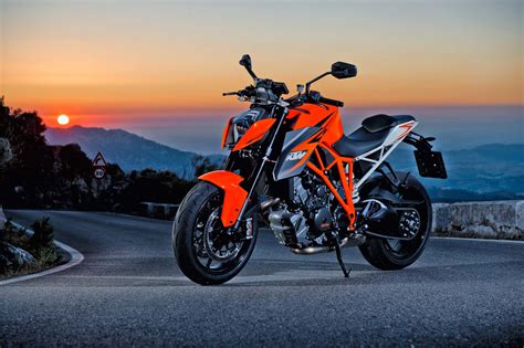 Your question should contain at least 5 characters submit cancel. Video: The Genesis of the KTM 1290 Super Duke R - Asphalt ...