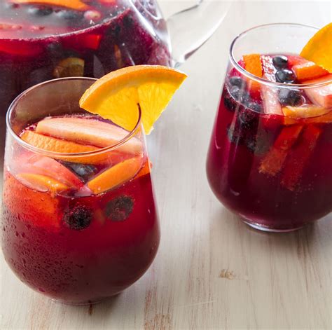 Heres How To Perfect Classic Red Sangria Recipe Low Carb Cocktails Sangria Recipes Food