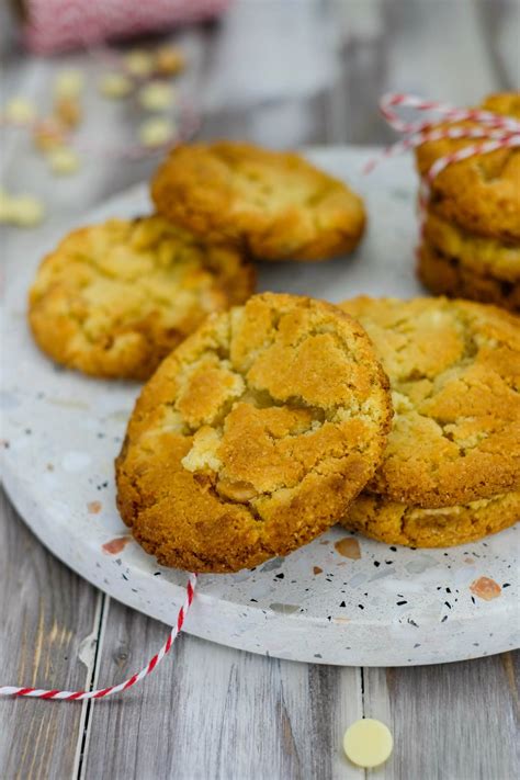 Macadamia und weiße Schokoladen Cookies