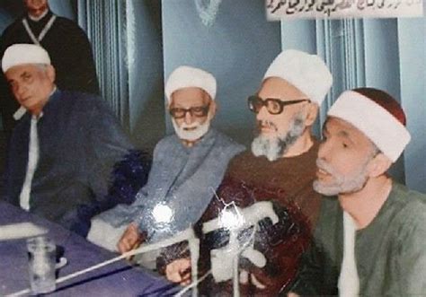 Sebagian ulama ada yang menentang dan sebagian yang lain ada yang. Syeikh Sya'rawi Tentang Ziarah Kubur Ahlul Bayt dan Para ...