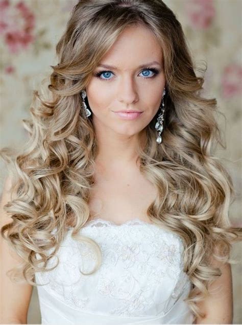 30 Best Curly Hairstyles For Women The Wow Style