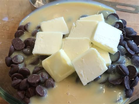 Entdecke rezepte, einrichtungsideen, stilinterpretationen und andere ideen zum ausprobieren. Microwave Fudge - Sweet Tea (with Lemon)