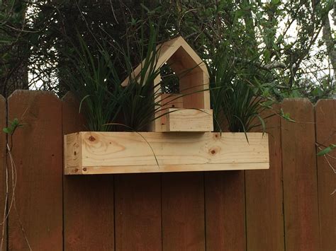 Cardinals, in the family cardinalidae, are passerine birds found in north and south america. Cardinal bird house | Unique bird houses, Cardinal bird ...