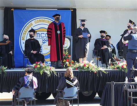 Muskegon Community College will host drive-through commencement again