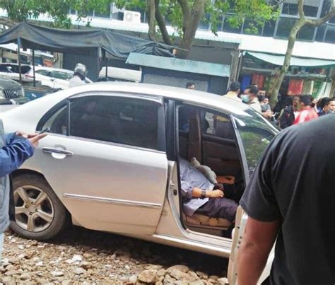 1 day ago · gaji sopir aice wonogiri : Seorang Pria Tewas dalam Mobil di Ruko Tanjung Pantun Batam