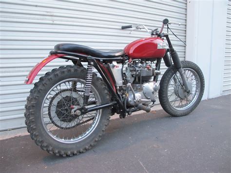 This video i head out to some of my local greenlanes on my 1962 triumph and put it through its paces against some off road terrain. 71 T100C Desert Sled