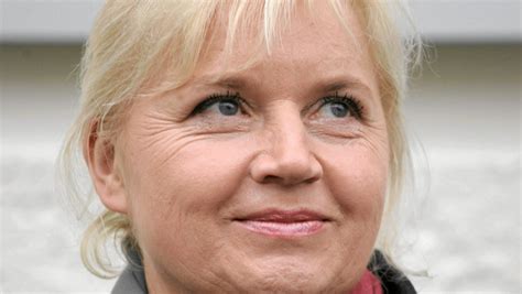 Przedsiębiorstwo usługi weterynaryjne ryszard staroń mieści się w miejscowości sieradz przy ul. Już oficjalnie: Lidia Staroń uzyskała mandat senatorski z ...