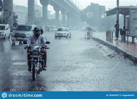 Vehicles On Road When Ir Rained In Delhi Monsoon Arrives In Delhi