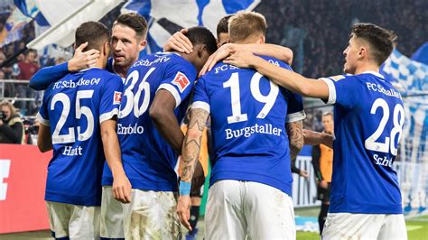 Massenschlägerei vor hsv gegen schalke. FC Schalke 04 und Mark Uth beenden gegen Hannover 96 ...